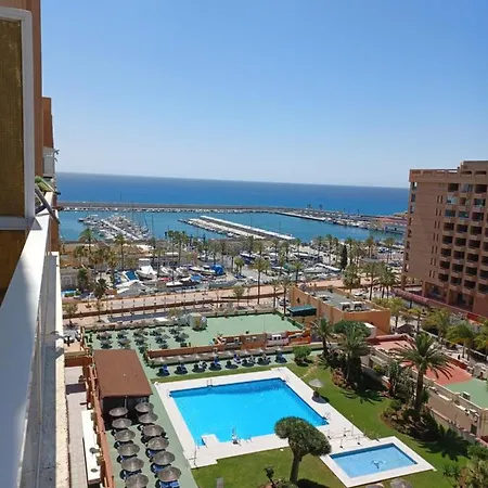 Primera Línea De Playa Y Vista Al Mar En Pyr Estudio Apartamento Fuengirola