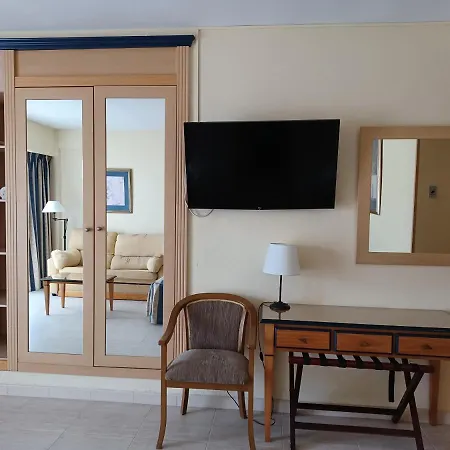 Apartamento Primera Línea De Playa Y Vista Al Mar En Pyr Estudio